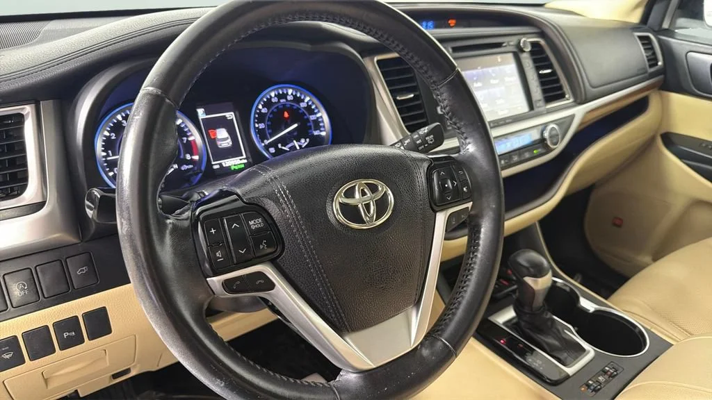 Used 2019 White Toyota Limited image 24