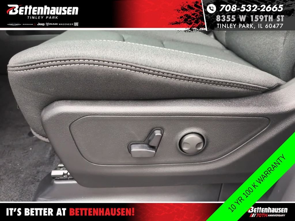 New 2026 Bright White Clear-Coat Exterior Paint RAM Big Horn image 16