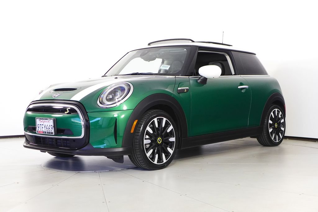 Used 2022 MINI Hardtop 2 Door SE with VIN WMW13DJ02N2S46784 for sale in Santa Ana, CA