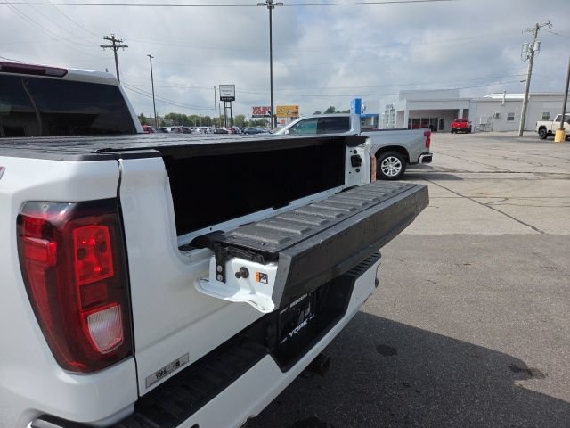 Used 2022 SUMMIT WHITE GMC Elevation image 12
