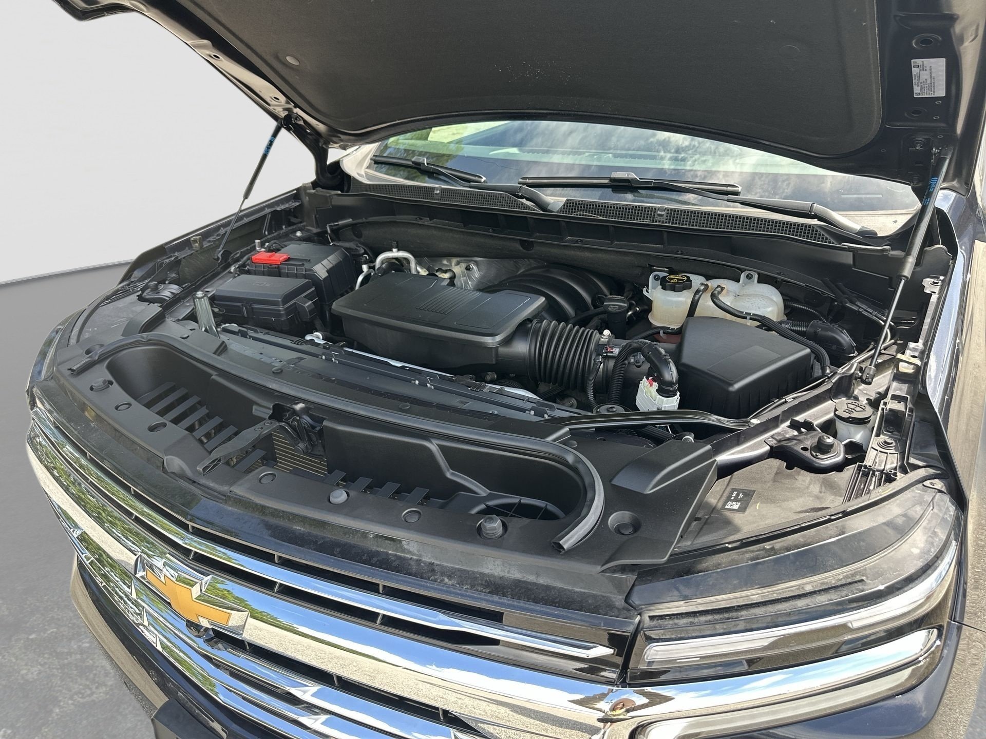 2025 Chevrolet Tahoe LT - Photo 29