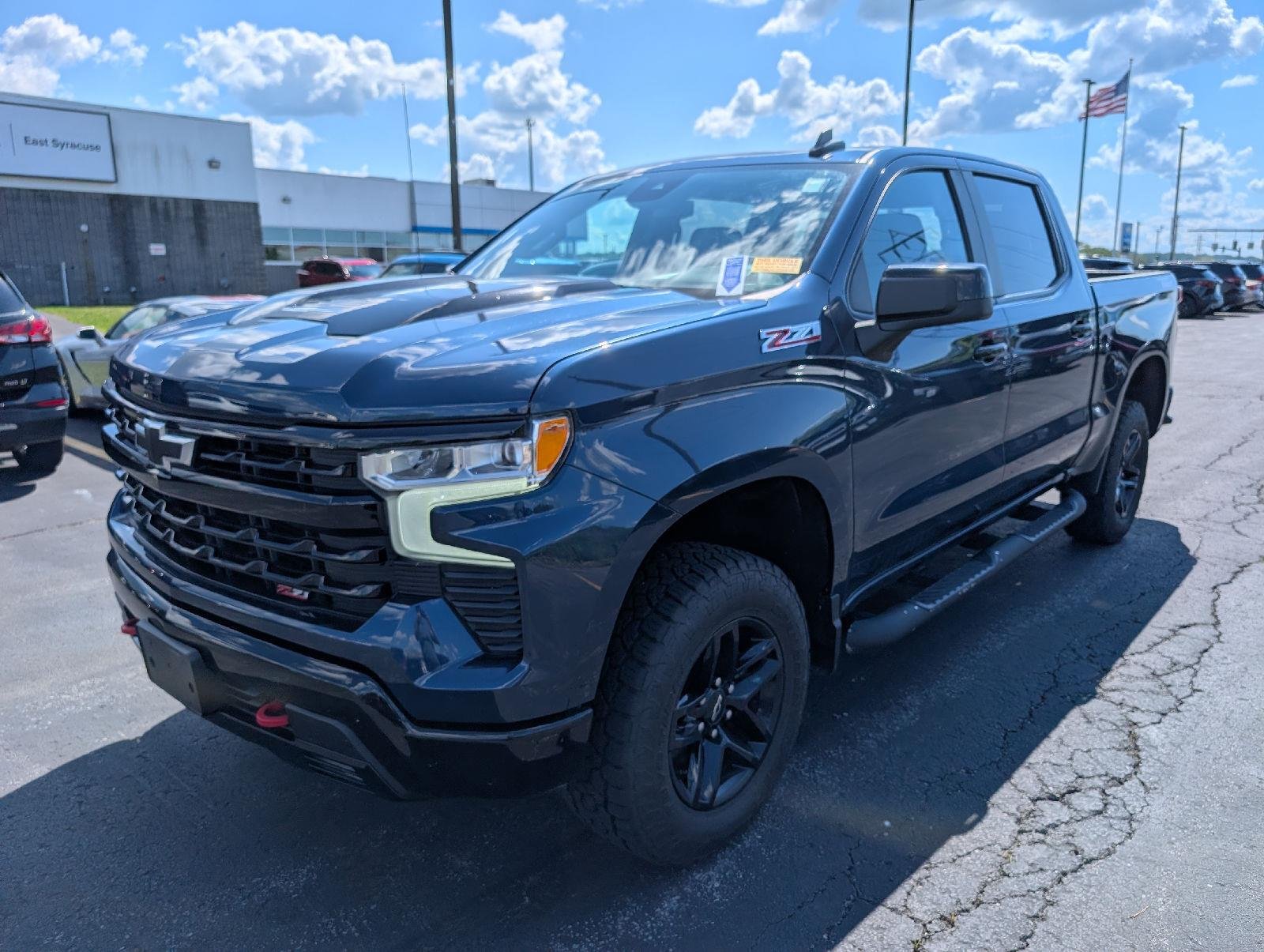 Used 2022 Northsky Blue Metallic Chevrolet LT Trail Boss image 4