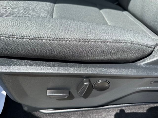 New 2026 Blue Ford XLT image 18