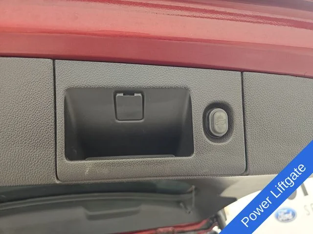 Used 2019 Siren Red Tintcoat Chevrolet LT image 18