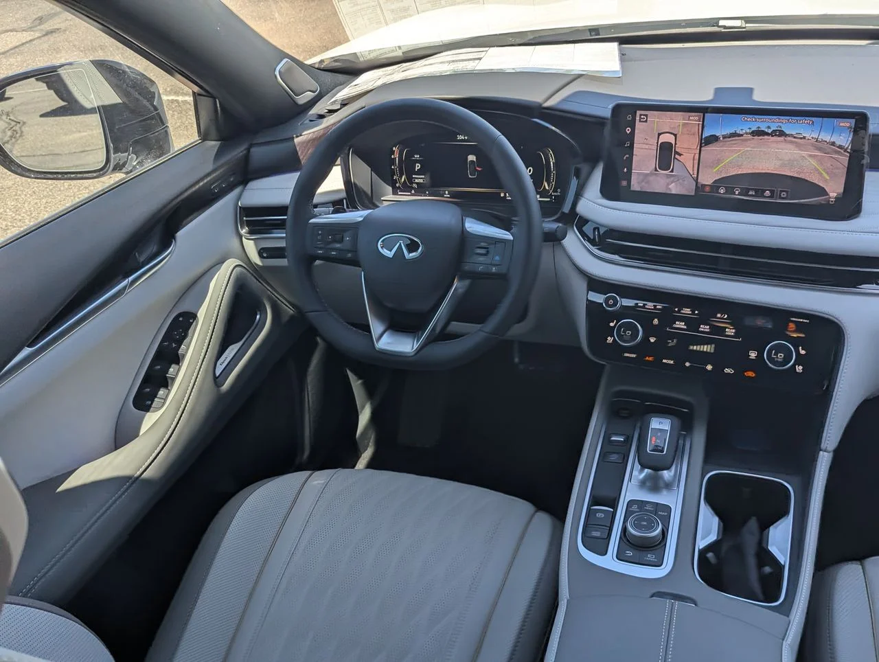 New 2027 2T RAD WHT INFINITI Autograph AWD image 28