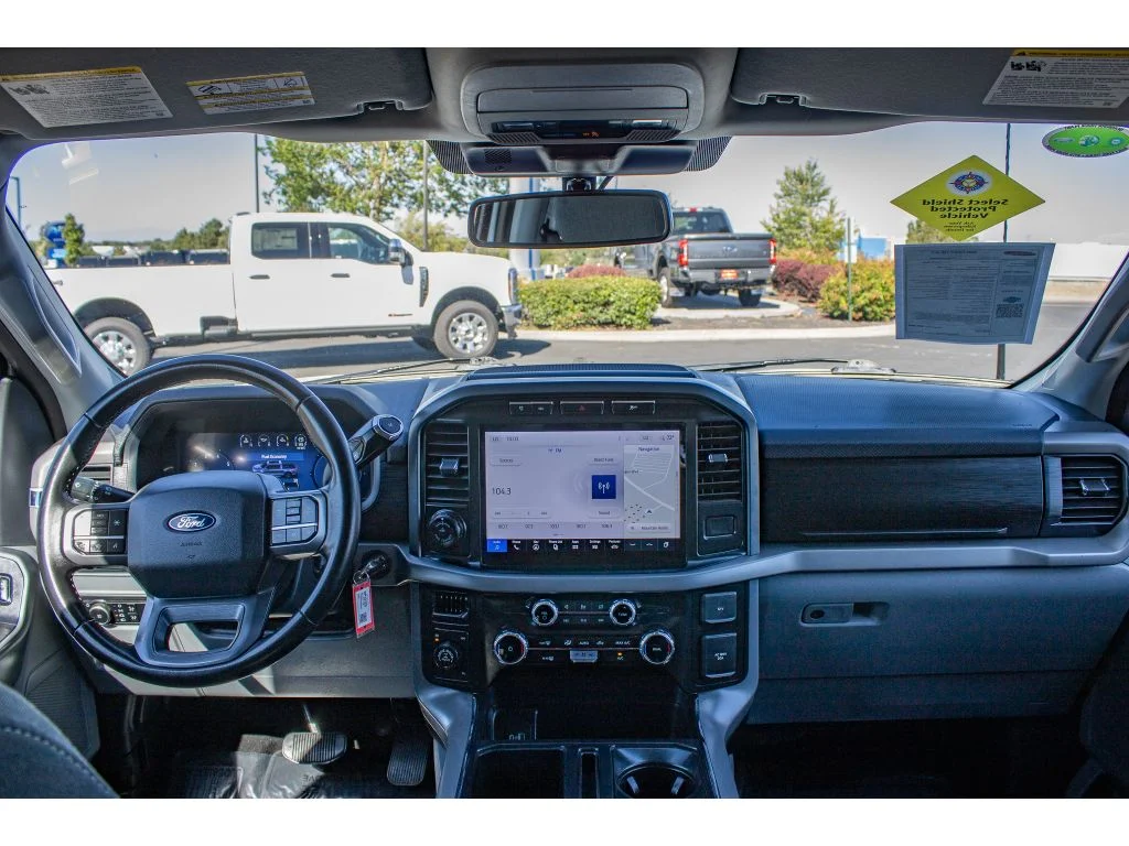 Used 2024 Oxford White Ford XLT image 20
