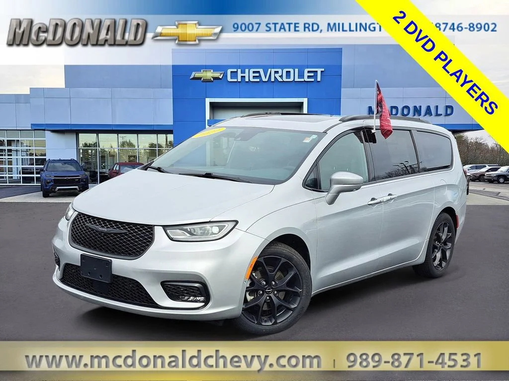 2022 Chrysler Pacifica Limited's photo