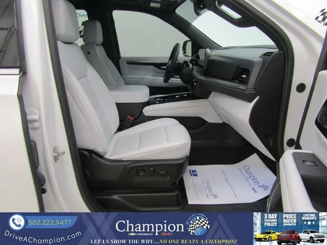 Used 2025 Iridescent Pearl Tricoat Chevrolet Premier image 48