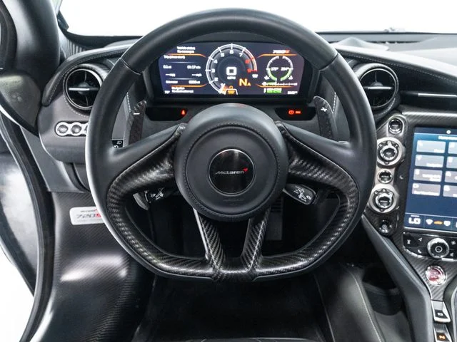 Used 2018 Gray McLaren Base image 19