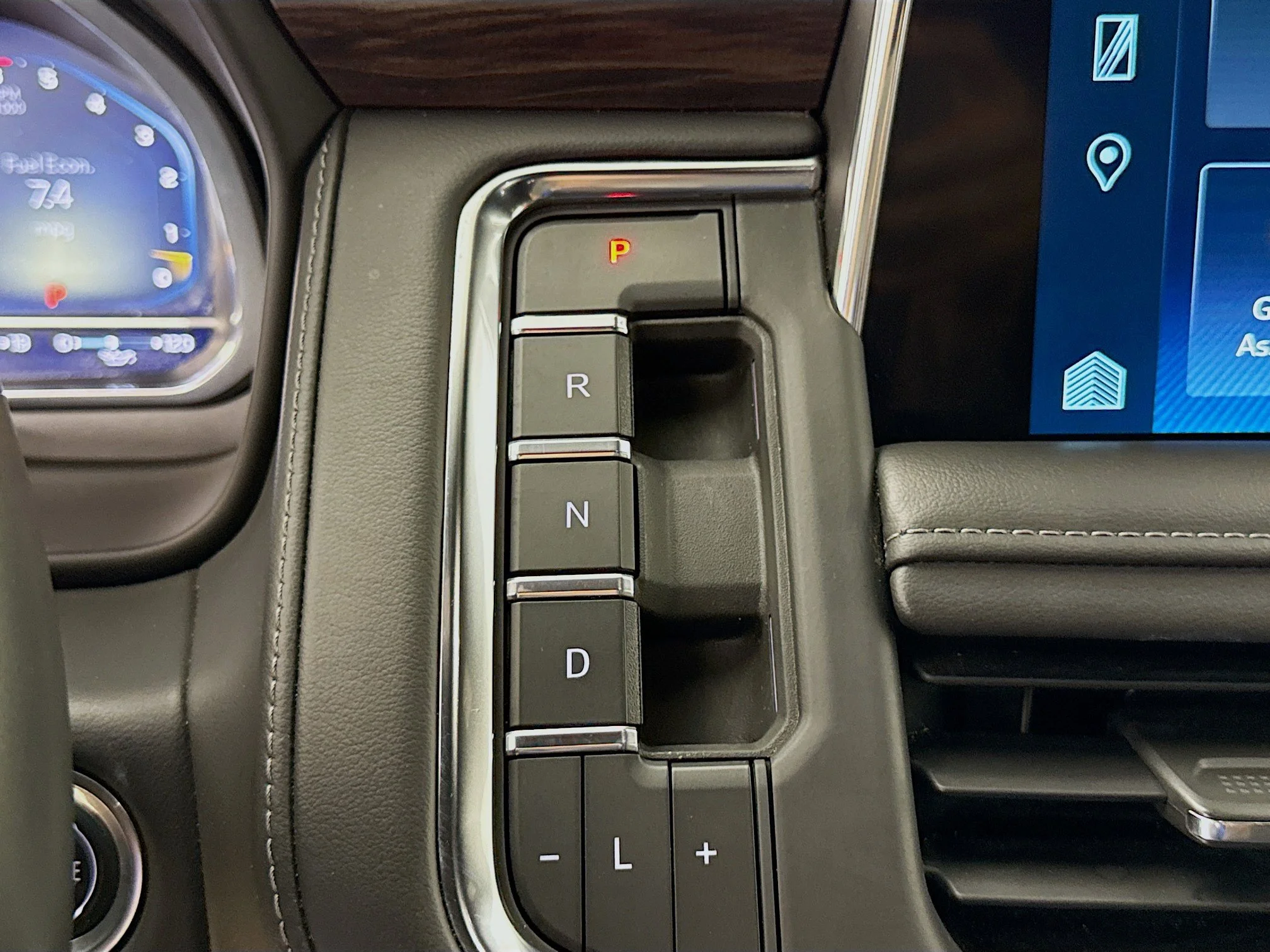 Used 2023 Sterling Gray Metallic Chevrolet LT image 19
