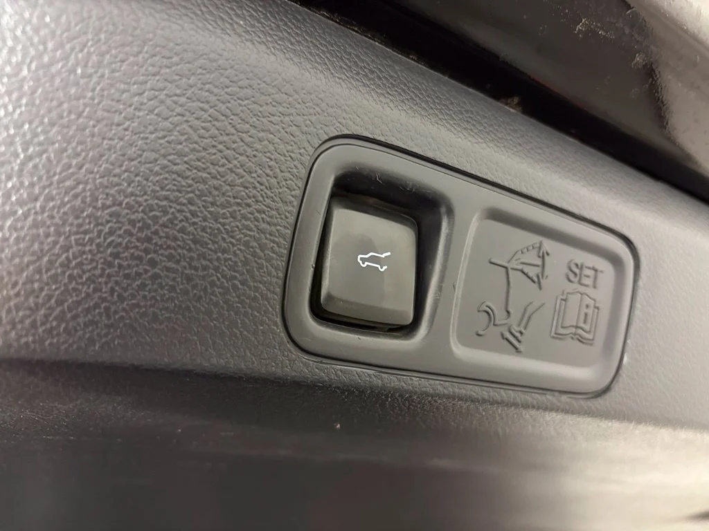 Used 2022 Black Ford Limited image 45