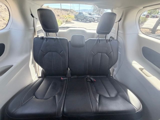 2024 Chrysler Pacifica Touring L - Photo 31