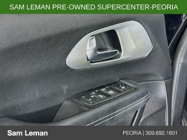 Used 2021 Black Chrysler Touring image 17