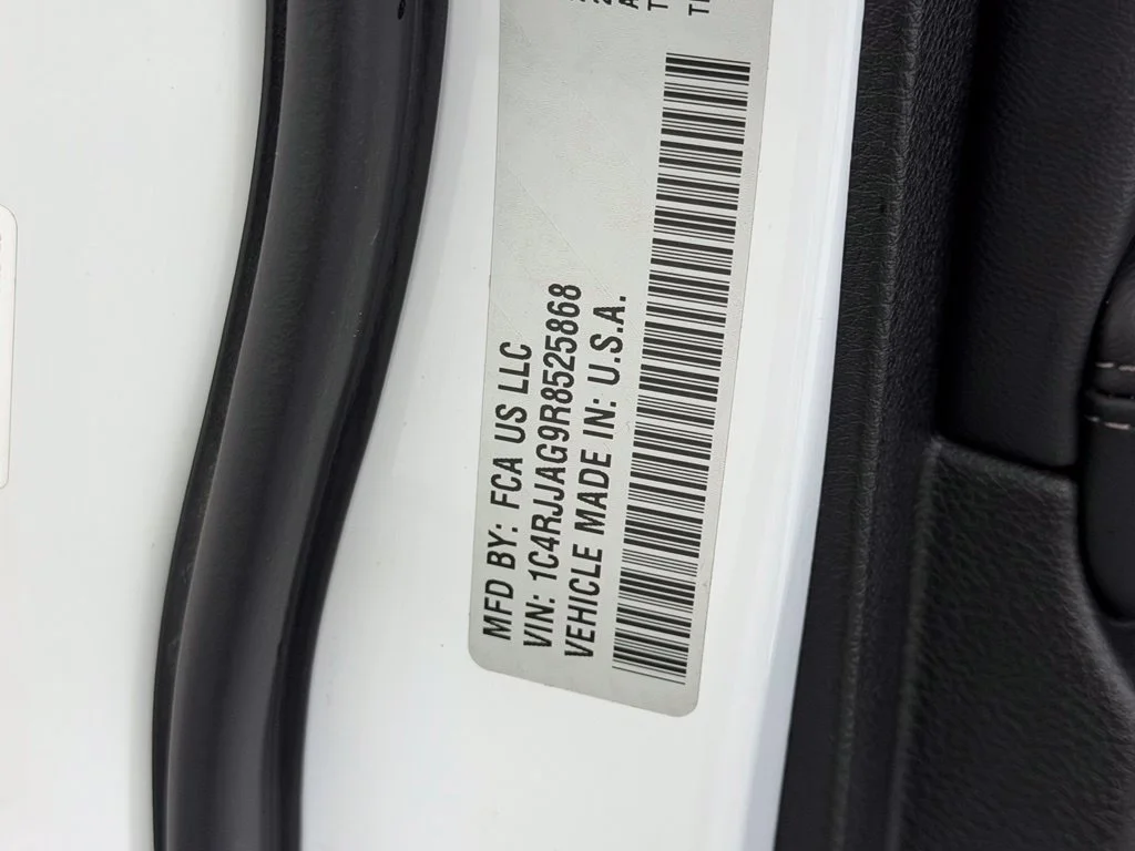 Used 2024 White Jeep Altitude X image 23
