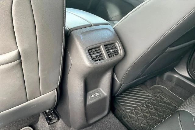 Used 2021 Gray Buick Essence image 10