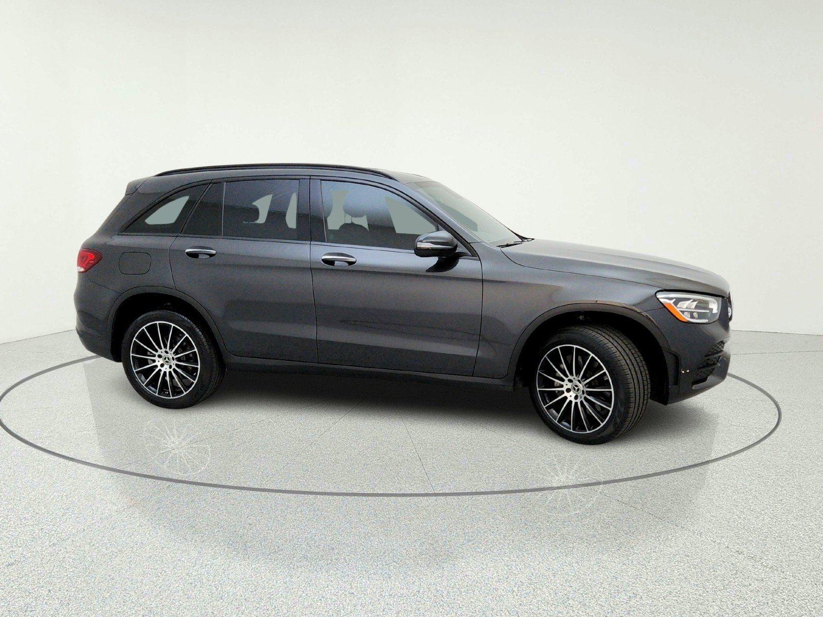 Certified Used 2022 Graphite Grey Metallic Mercedes-Benz GLC 300 image 6