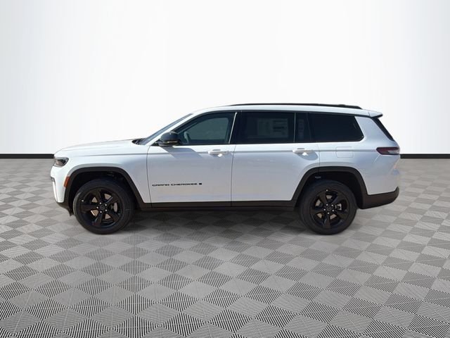 New 2027 White Jeep Limited image 4