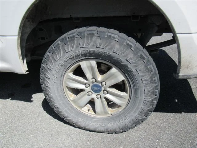 Used 2020 White Ford XLT image 5