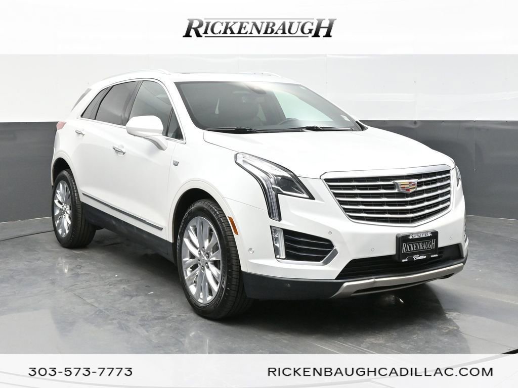 2017 Cadillac XT5 AWD Platinum's photo
