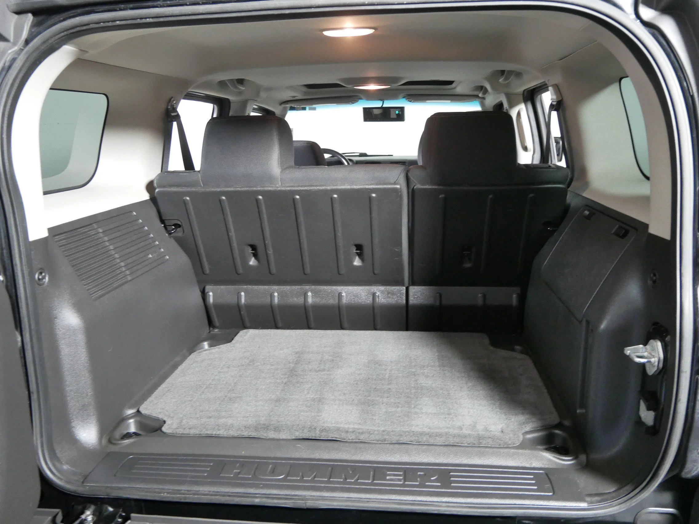Used 2008 Black HUMMER SUV image 18