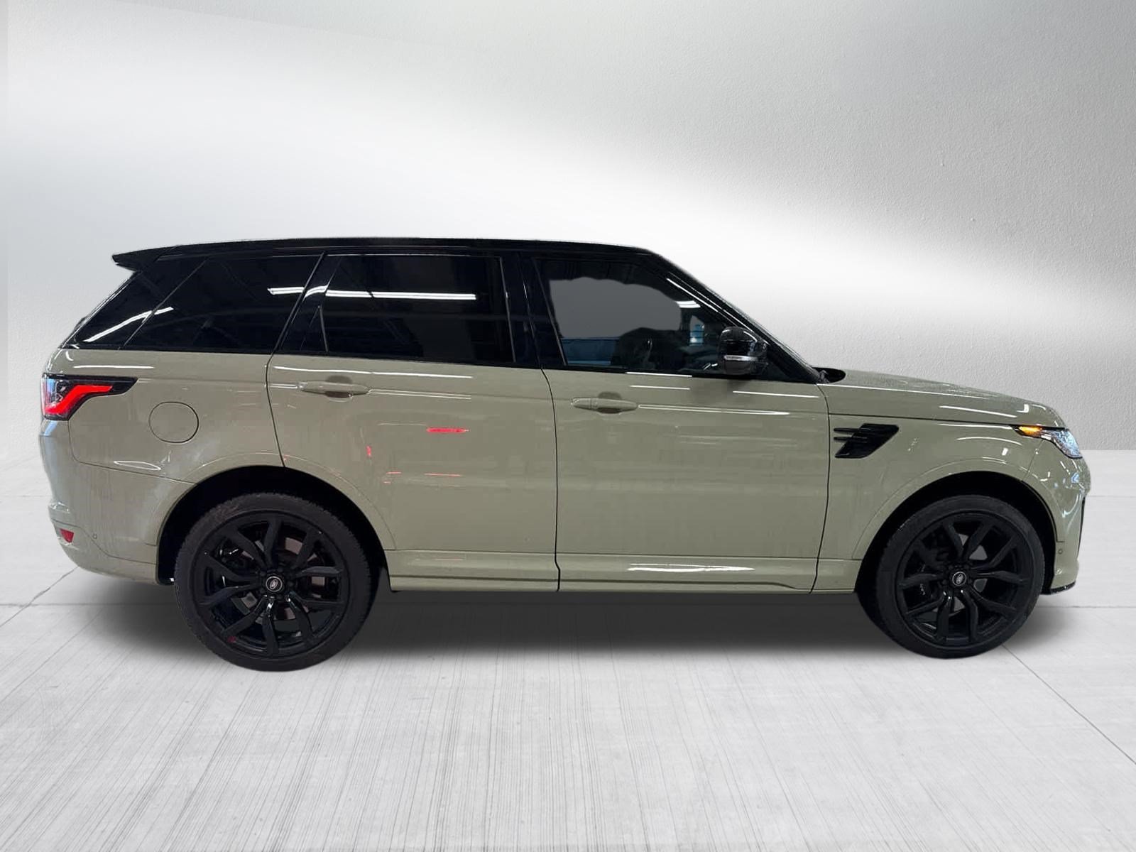 Certified Used 2022 SVO Premium Palette Green Land Rover SVR image 5