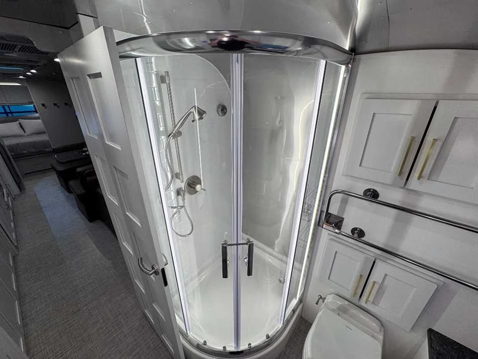 New 2026 SILVER AIRSTREAM  image 30