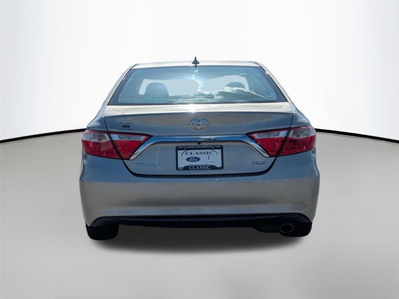 Used 2017 Creme Brulee Mica Toyota XLE image 7