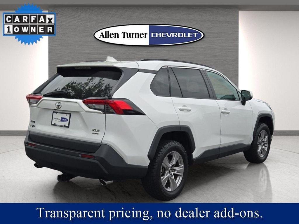 Used 2022 White Toyota XLE image 6