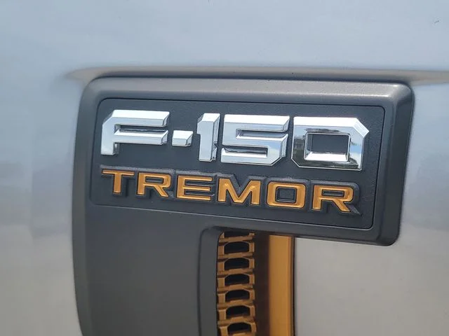 New 2026 Silver Metallic Ford Tremor image 9