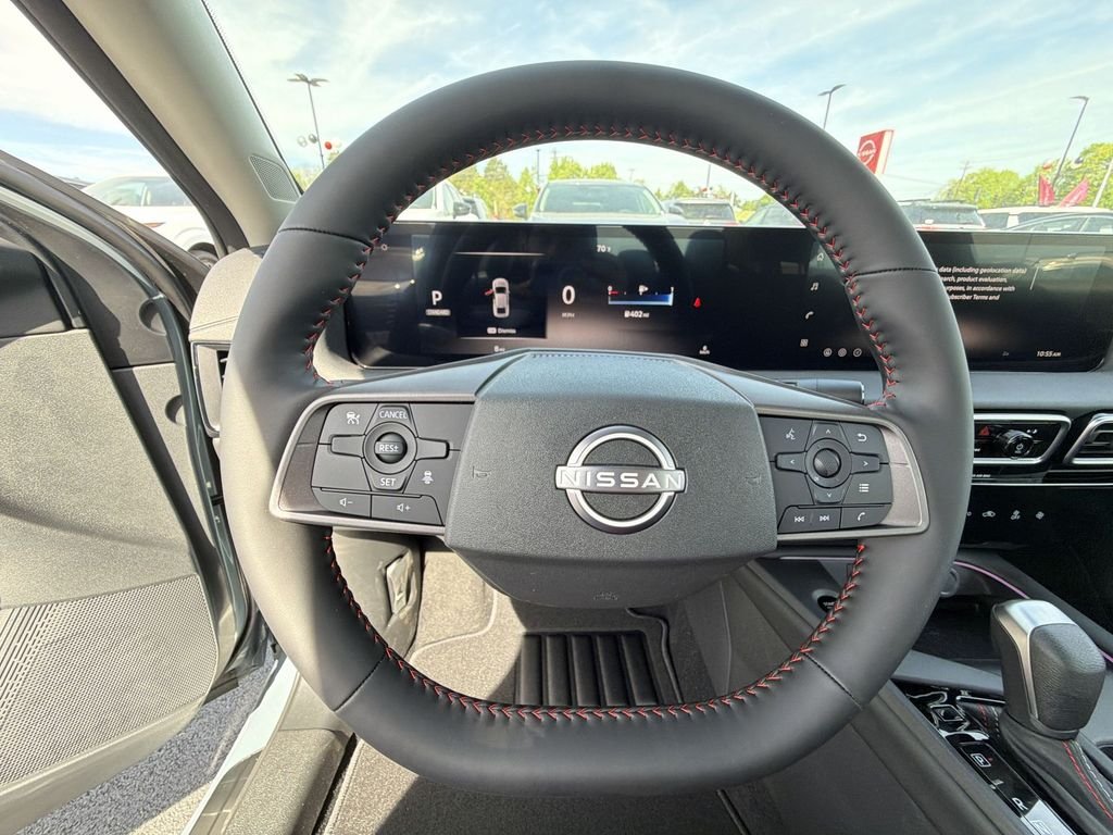 New 2026 Atlantic Gray Metallic / Super Black Two-tone Nissan SR image 14