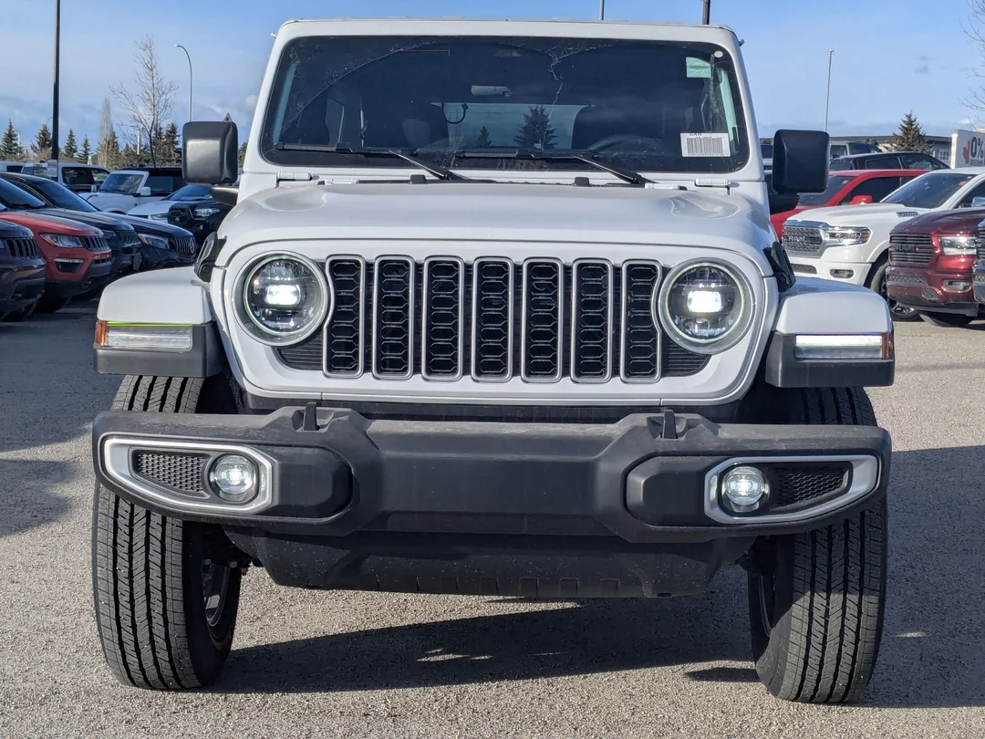 New 2026 White Jeep Sahara - - 4x4 - McKinley Leather Seats - Body-Color Hardtop - Side Steps & More! image 3