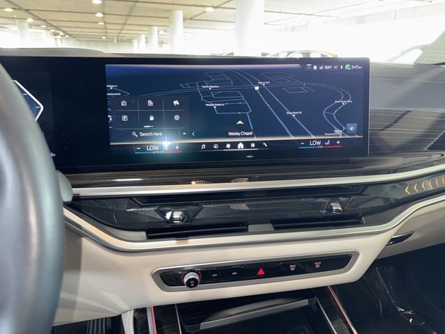 Used 2025 Blue BMW xDrive40i image 21