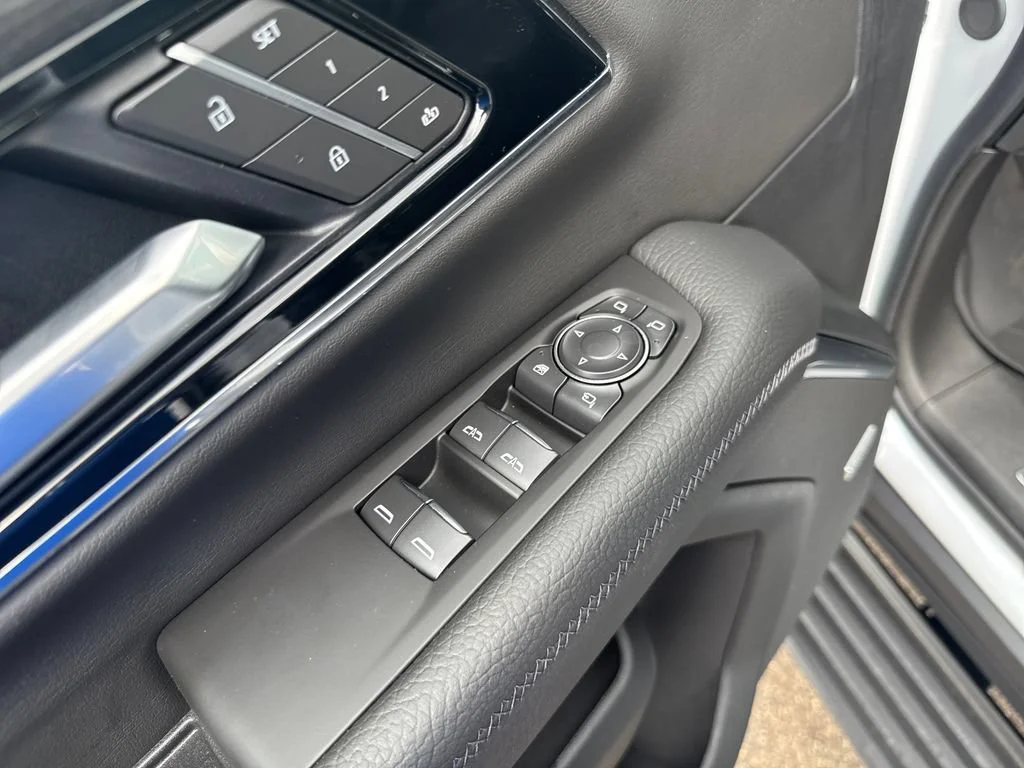 2026 GMC Yukon XL Denali - Photo 12