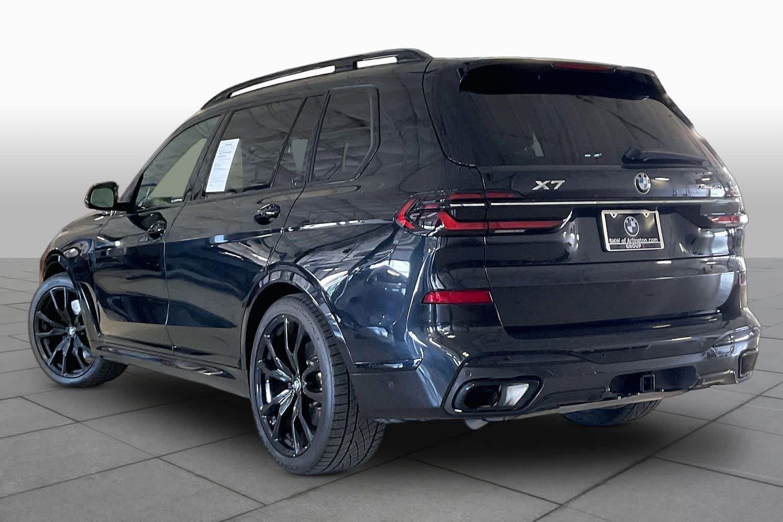 Used 2023 Black Sapphire Metallic BMW xDrive40i image 11