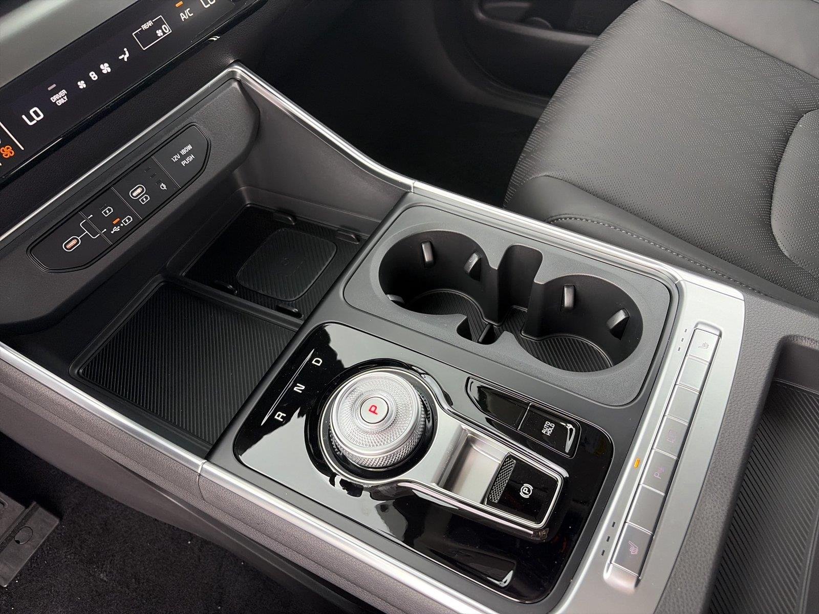 New 2027 Snow White Pearl Kia EX image 16