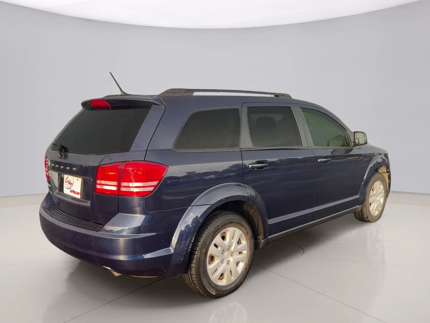 Used 2018 Blue Dodge SE image 5