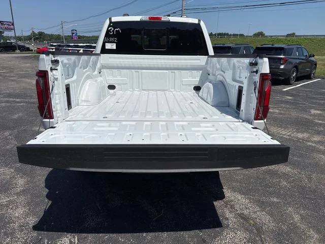 New 2026 Oxford White Ford Lariat® image 14
