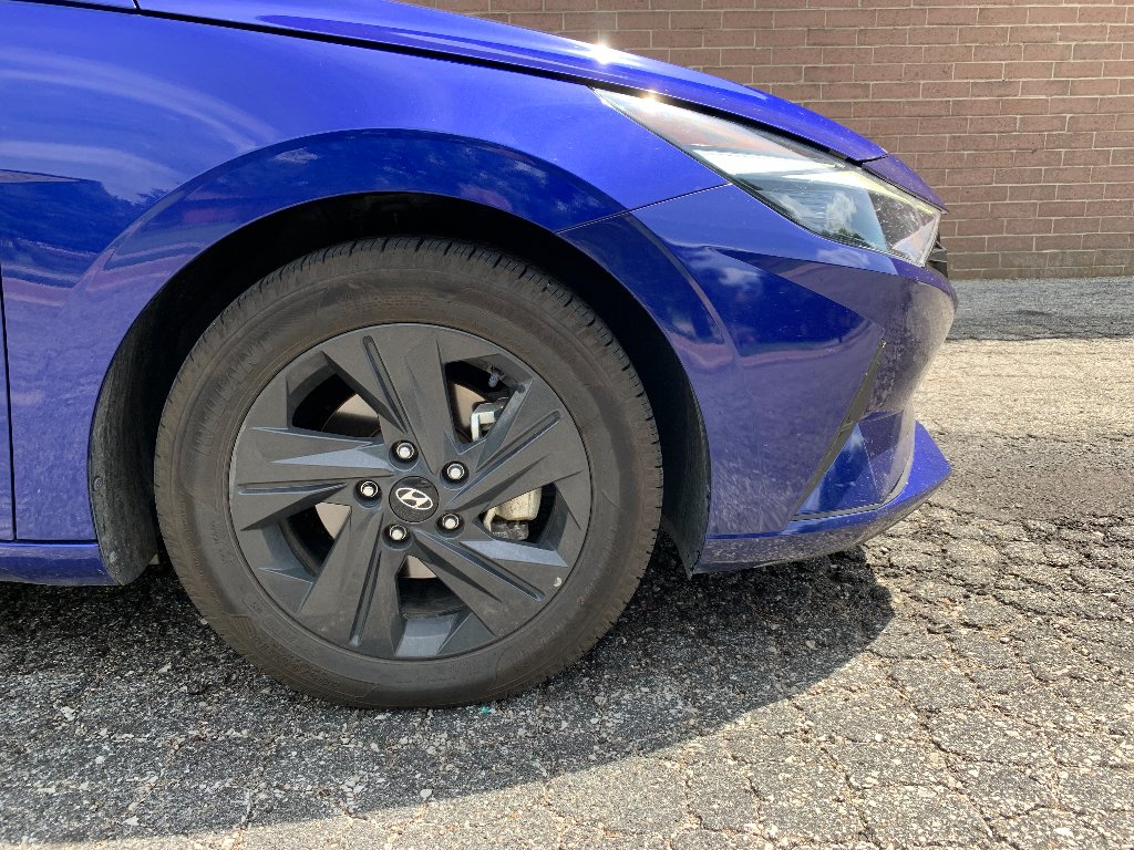 Certified Used 2023 Intense Blue Hyundai SEL image 11