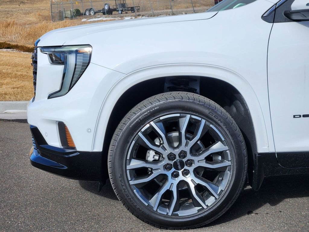 2026 GMC Acadia Denali Ultimate - Photo 8