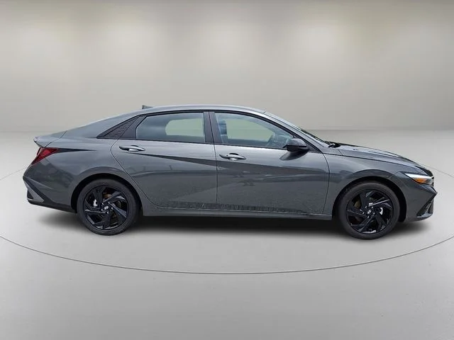 New 2026 Gray Hyundai SEL Sport image 8