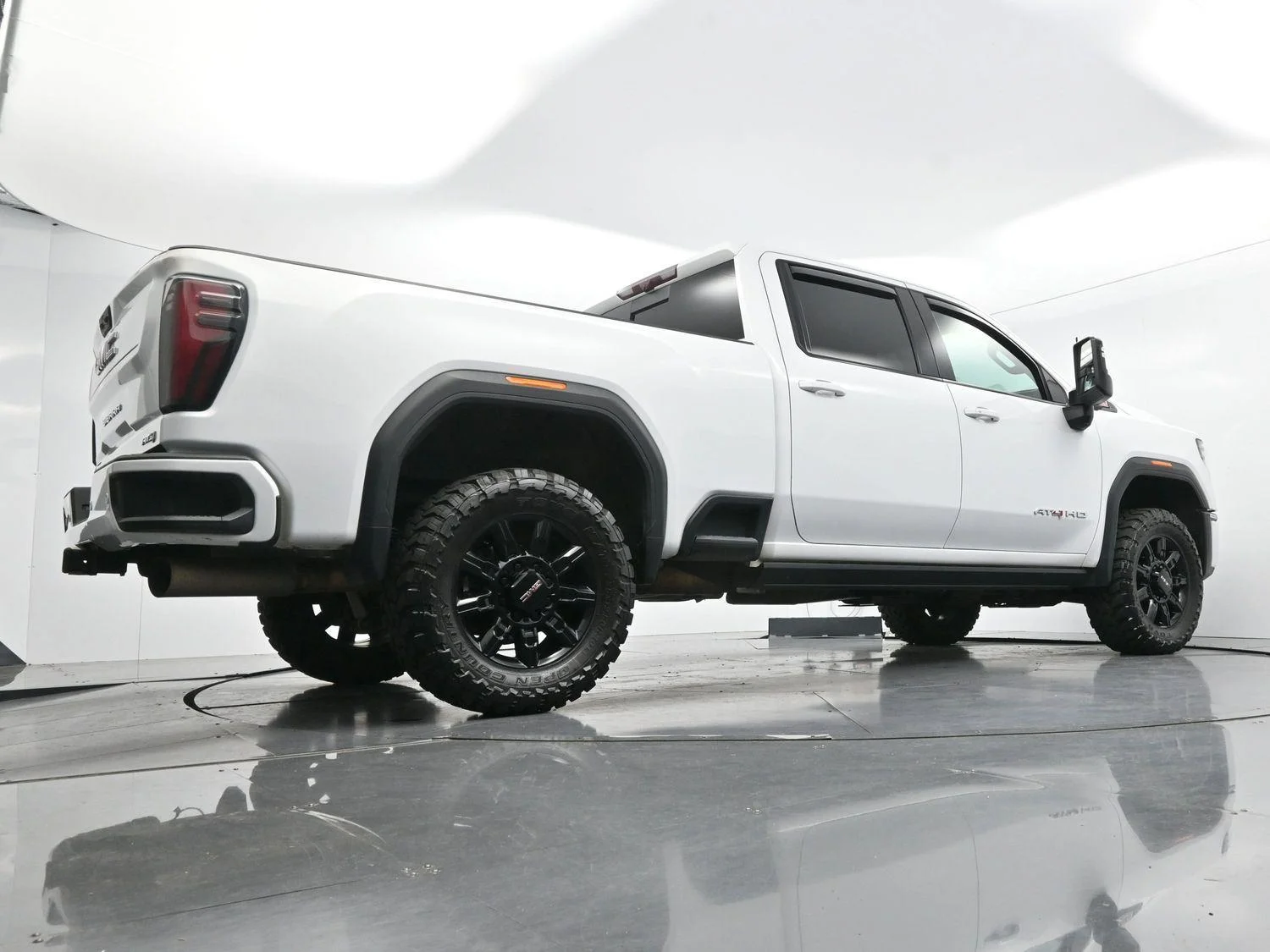 Used 2024 Summit White GMC AT4 image 53