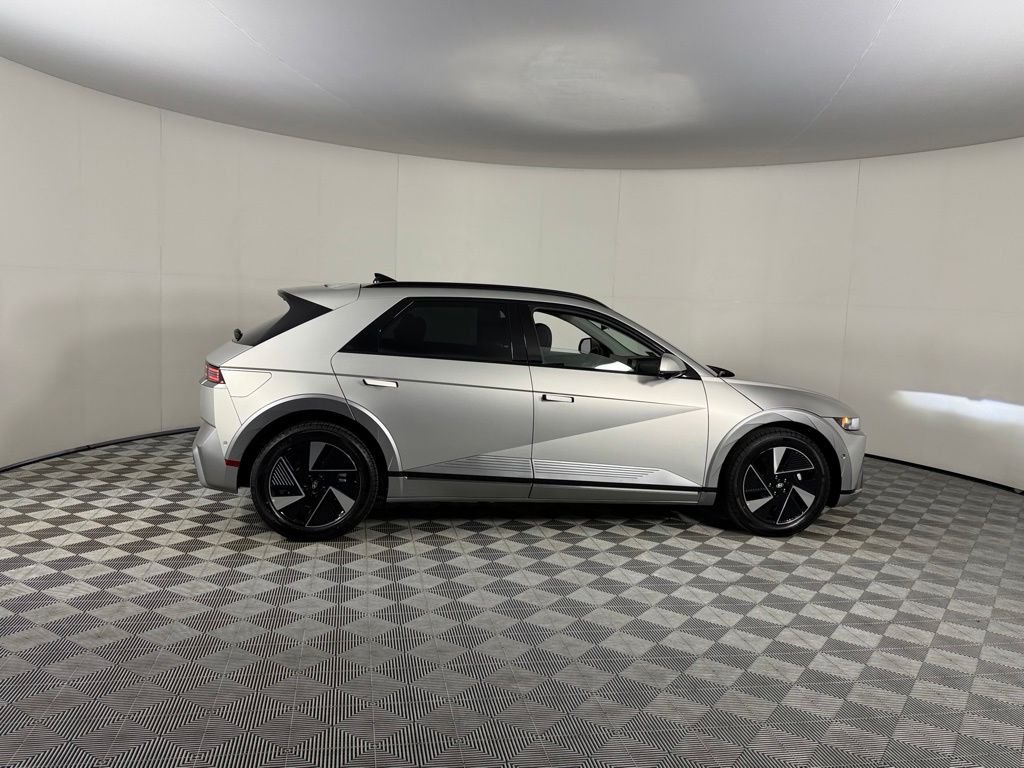 Used 2026 Gold Hyundai Limited image 3