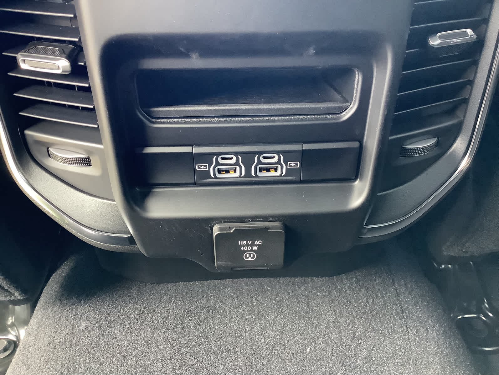 2026 RAM 2500 Laramie - Photo 24