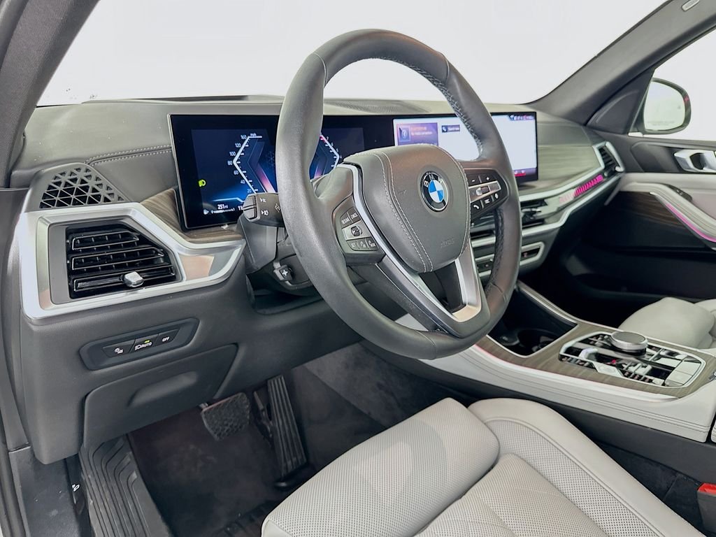 Certified Used 2024 Mineral White Metallic BMW xDrive40i image 9
