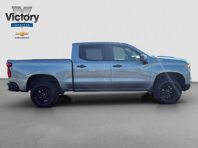 Used 2026 Sterling Gray Metallic Chevrolet Custom Trail Boss image 8