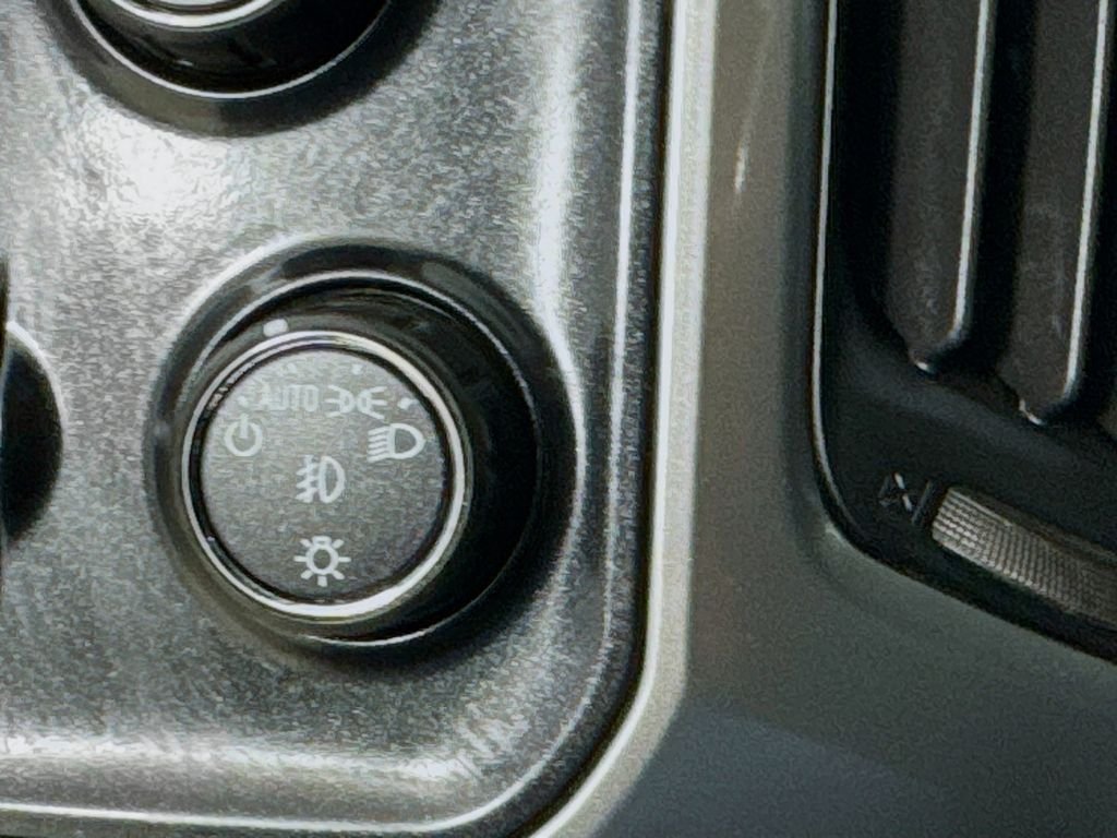 Used 2014 Silver Ice Metallic Chevrolet LTZ image 15