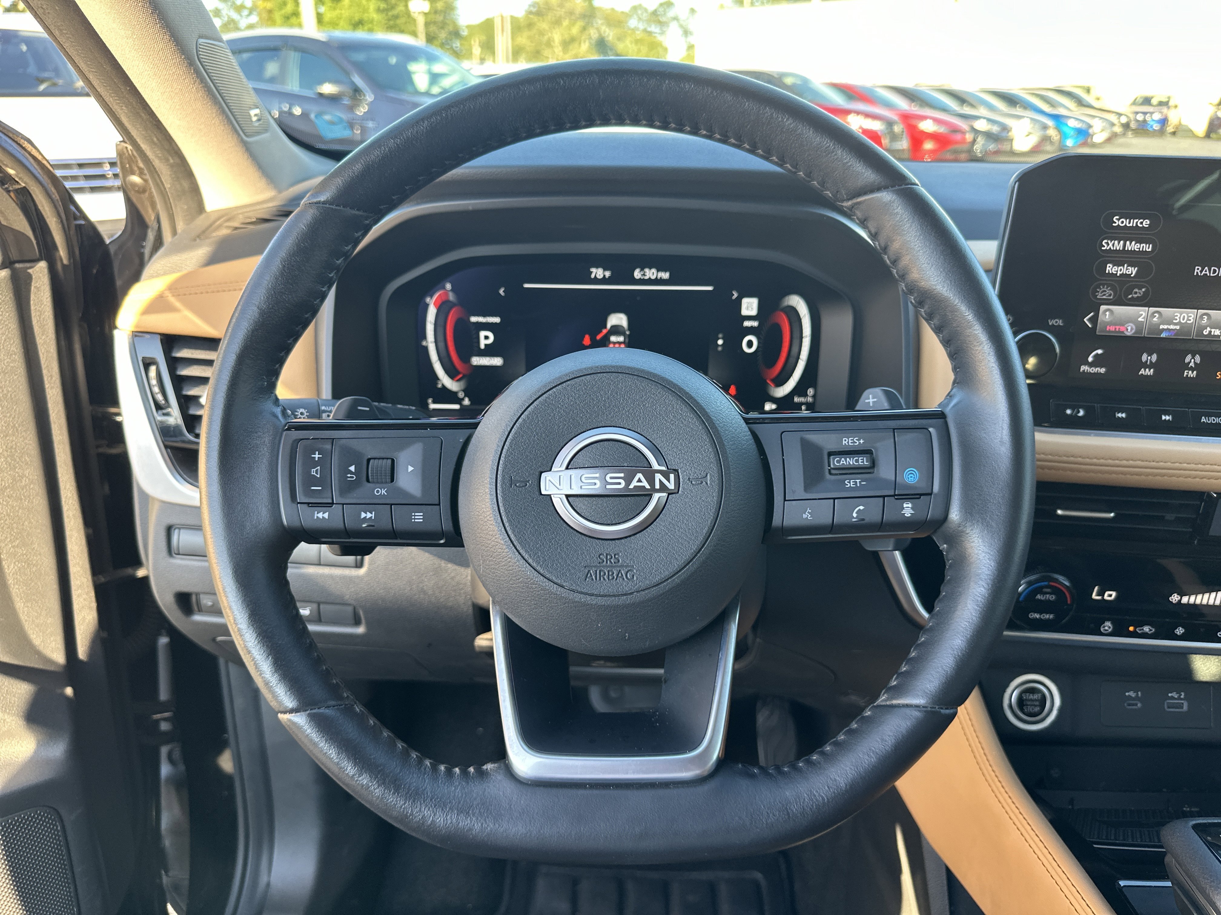 Used 2023 Super Black Nissan Platinum image 33