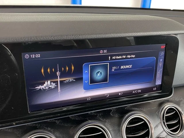 Used 2018 Polar White Mercedes-Benz E 300 image 23