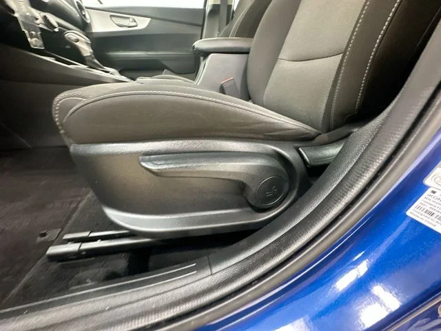 Used 2023 Blue Kia LXS image 15