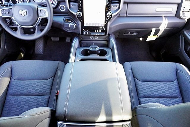 New 2026 Granite Crystal Metallic Clear-Coat Exterior Paint RAM Big Horn Sport Appearance Edition image 27